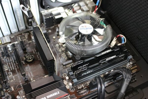 Rok Box MC-Series Mid-Tower Case - Inside